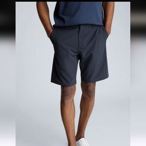 Kenneth Cole Performance Tech Navy  Shorts 36w Inseam 10"